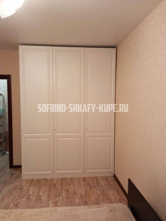 Распашные шкафы Софрино
